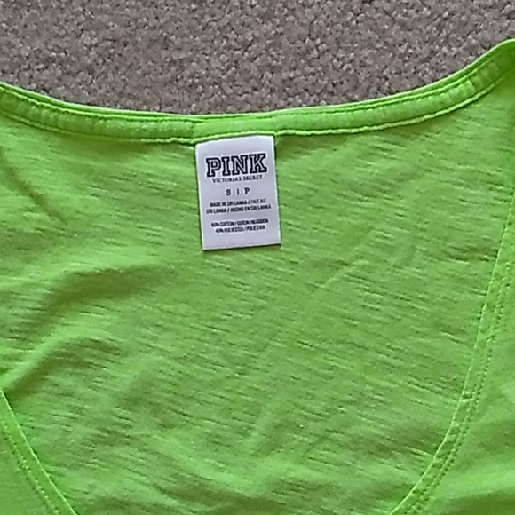 Tops - Picture 2 of 4